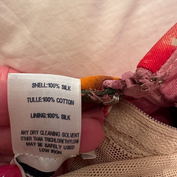 Oscar de la Renta Strapless Gown - Picture 4 of 4